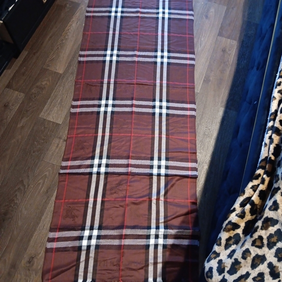 Burberry London Brown Tartan check print Scarf new with tag - Picture 7 of 10